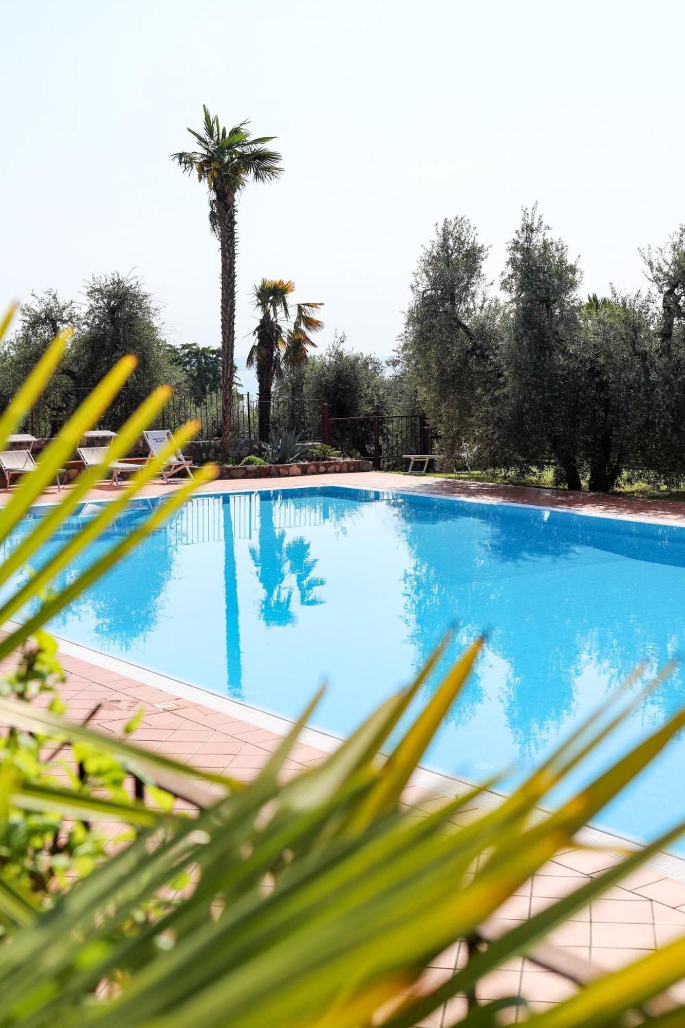 San Rocco Relais Aparthotel Soiano Del Lago Ngoại thất bức ảnh
